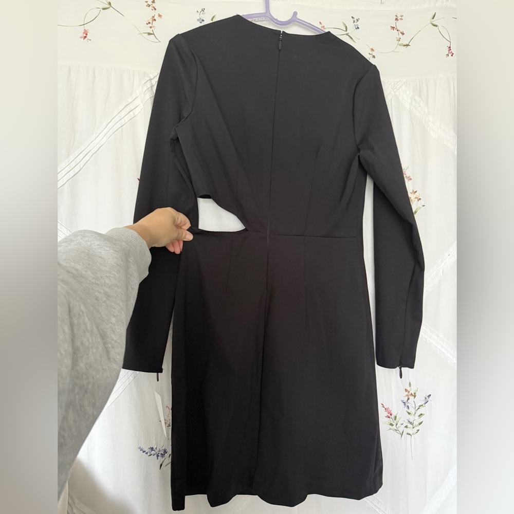 Ronny Kobo Collective Black Cut Out Long Sleeve Mini Dress Size 8
NWT - Picture 6 of 10